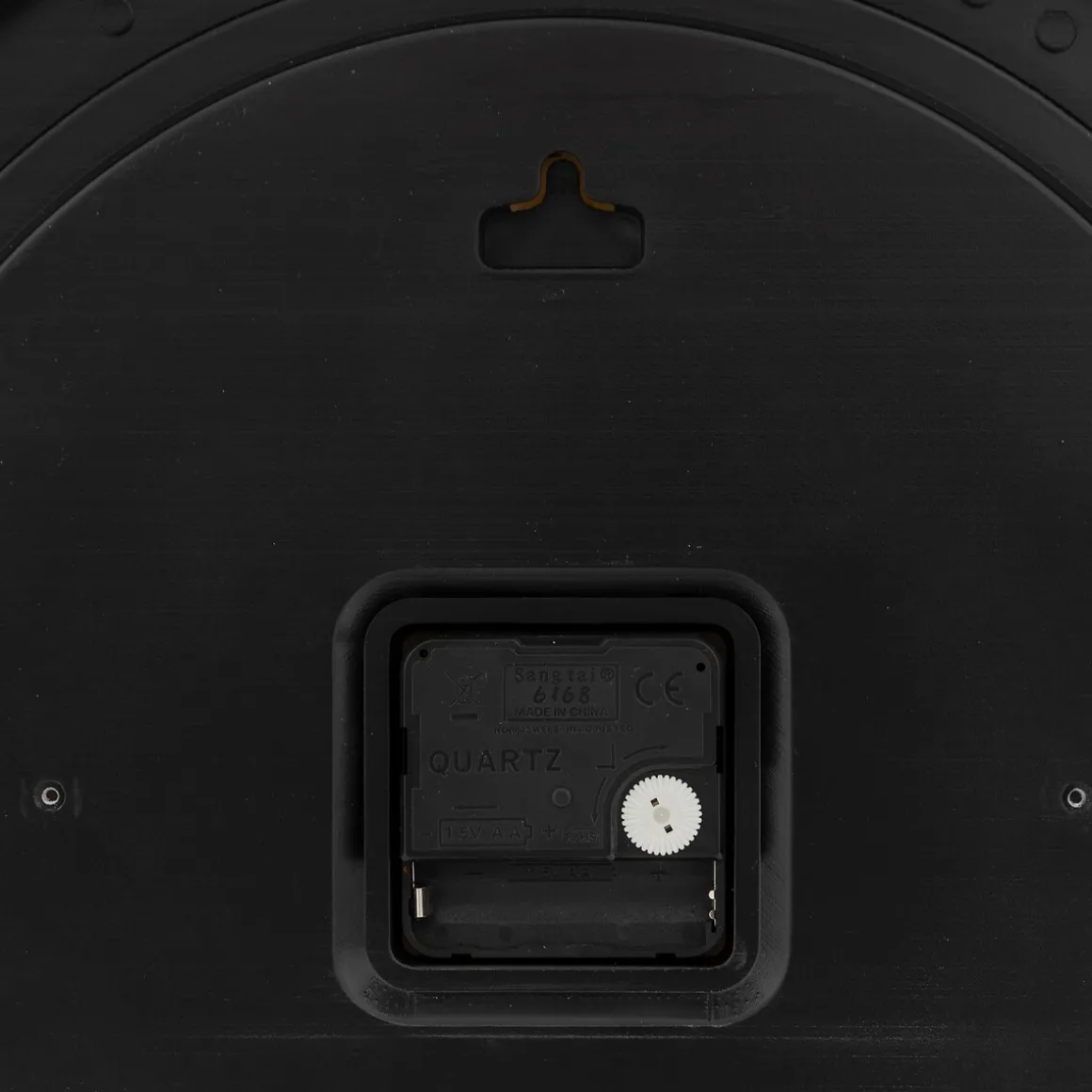 Horlorge relief "Edgar"