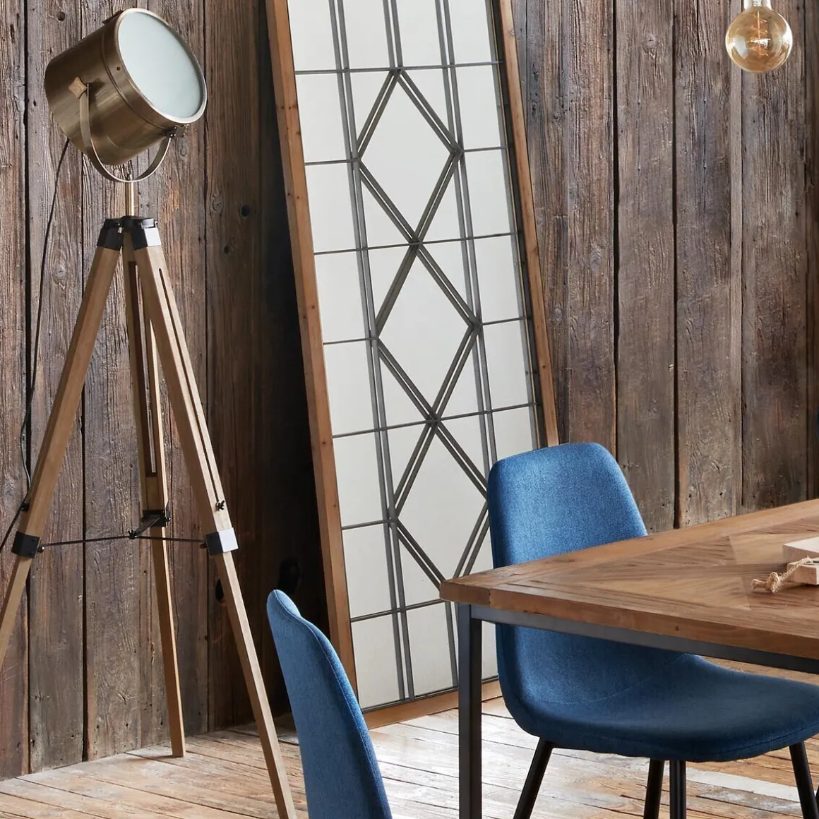 Lampadaire trépied "Ebor"